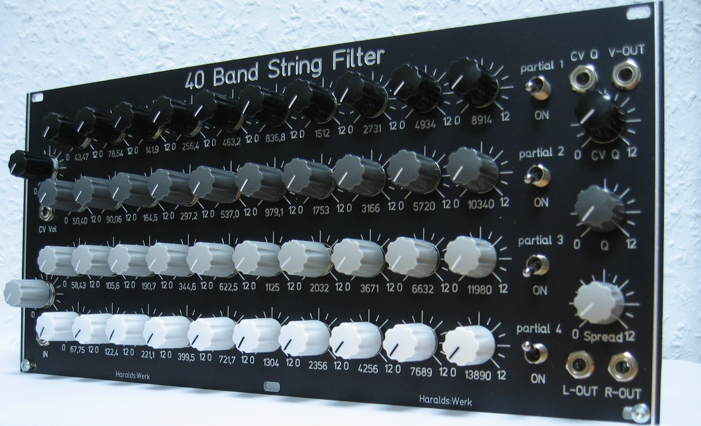 40 Band (String) Filter halve front view